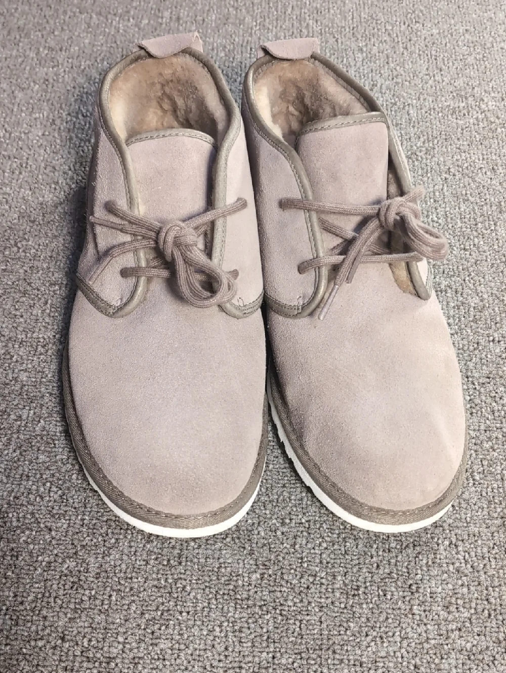 UGG Men's Maksim Chukka Boot Size 12.0 Tan Suede